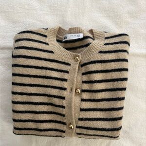 Zara Striped Beige and Black Sweater Size M